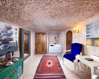 Cappadocia Fairy Chimneys Selfie Cave Hotels - Special Class - Uchisar - Huiskamer