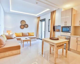 Hanah Apartments by Living Essaouira - Essaouira - Living room