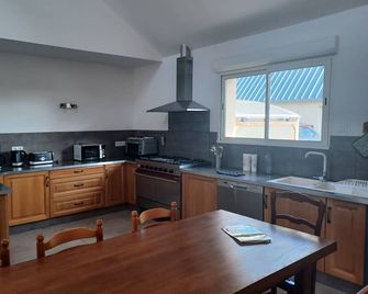 Gites Les 2 Clos Au Pied Du Mont - Pontorson - Cuisine