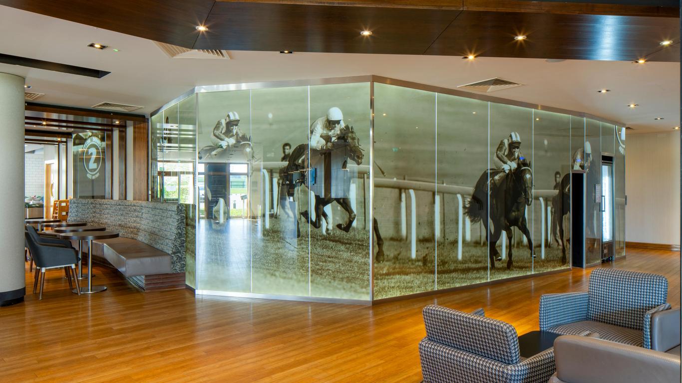 Holiday Inn Express London - Epsom Downs By IHG