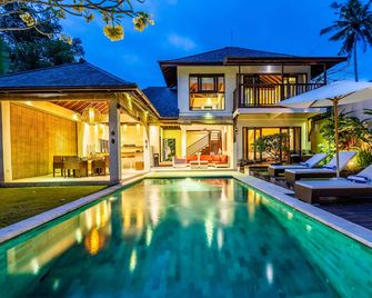 Pristine Yuyu Villa Balian - North Kuta - Pool