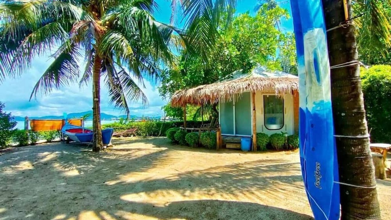 มุกมนต์ตรารีสอร์ต ซีฟร้อนท์