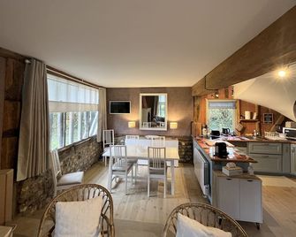 Le Pressoir De La Bulterie - 120 M² Warm, Authentic Cottage - Manneville-la-Raoult - Restaurant