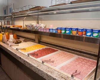 Hotel Regina Rio de Janeiro - Rio de Janeiro - Buffet