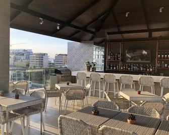 Apollonia Royale Hotel - Angeles City - Bar