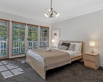 Kozyguru | Glebe | Cozy 2 Bedroom Stunning Terrace House - Sydney - Bedroom