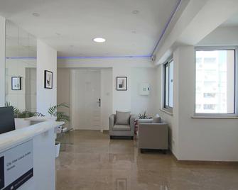 Phaedrus Living: Luxury Suite Nicosia 510 - Nicosia - Lobby