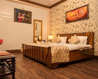 Hotel Meenakshi Udaipur - Udaipur - Slaapkamer