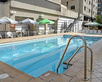 Hotel M.A. Luna Arabial - St. George - Piscina