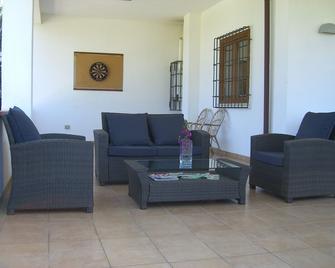 B&B Radici24 - Battipaglia - Salon