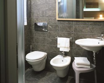 Meridiana Country Hotel - Calenzano - Baño