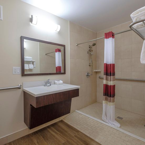 Bathroom view of Red Roof Inn Fredericksburg North