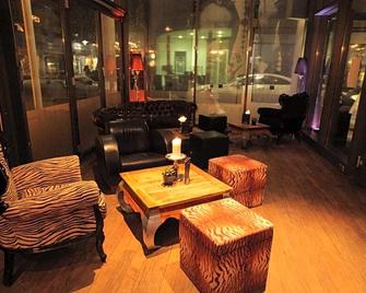 Hotel Mariotto Am Burghof - Lörrach - Lounge