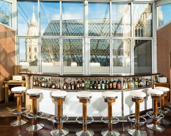 Hotel Royal - וינה - בר