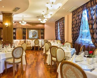 Hotel Club Central - Hissarya - Restaurant