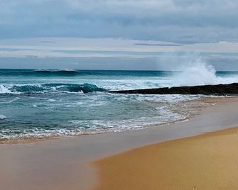 Pirongia Villa, high on a hill, beach is 200m walk away. - Saint Andrews Beach - Beach
