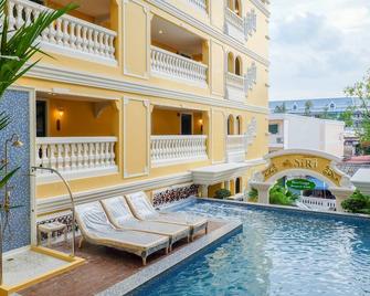 Siri Heritage Bangkok Hotel - Bangkok - Pool