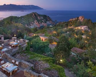 Hotel Monte Turri - Adults Only - Arbatax - Außenansicht
