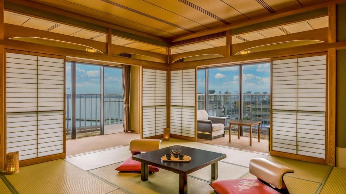 湯快渡假集團 New Maruya 酒店別館 - 加賀