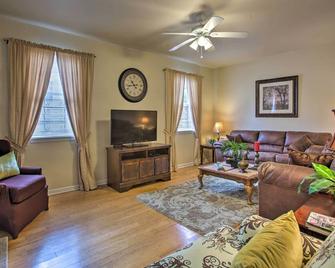 About 3 Mi To Bourbon Street Historic Nola Apartment - Nueva Orleans - Sala de estar