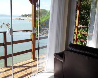 Prainha da Nina Apartamentos - Florianópolis - Sala de estar