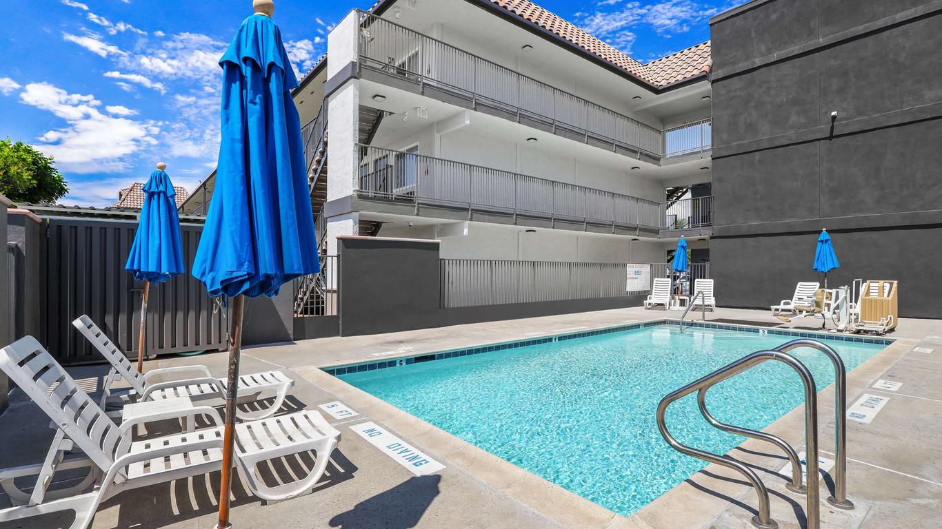 موتل 6 إسكونديدو، كاليفورنيا