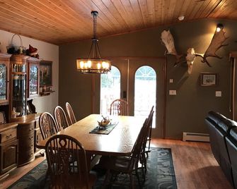 Eagle Rock landing home - Kenai - Comedor