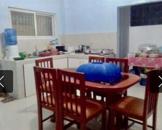 Comfort living away from home. - Surigao - Dining room