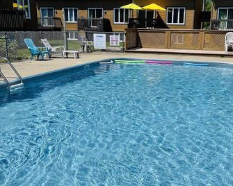 Studio For Rent - Beaupre - Pool