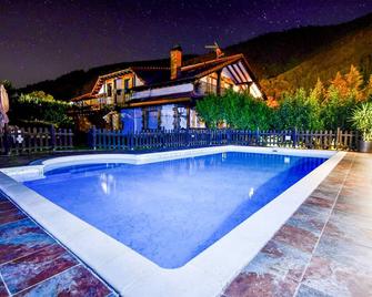 Apartamento en Los Picos de Europa - Potes - Frama - Pool