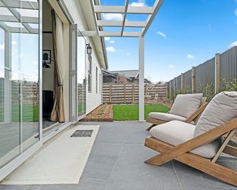 Black Stilt Cottage, luxury stay in Twizel - Twizel - Patio