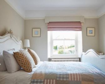 Lavender Cottage, Family Friendly, Country Holiday Cottage In Beer - Beer - Bedroom