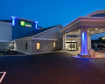 Holiday Inn Express Berea By IHG - Berea - Gebouw