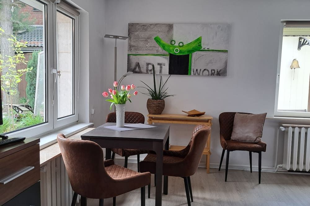 Green oasis in Berlin Biesdorf holiday home - 柏林 - 餐廳