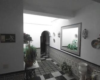 Hostal Plaza Damasco - Almuñécar - Διάδρομος