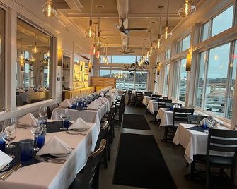 The Hotel at Cape Ann Marina - Gloucester - Restaurant