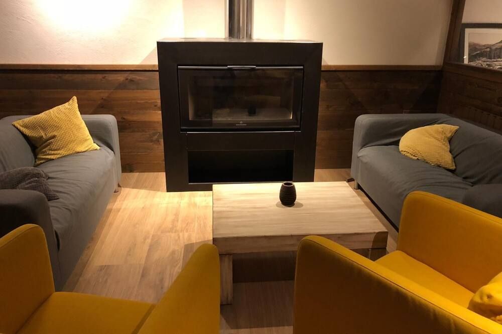 هوستال إل كوينتا