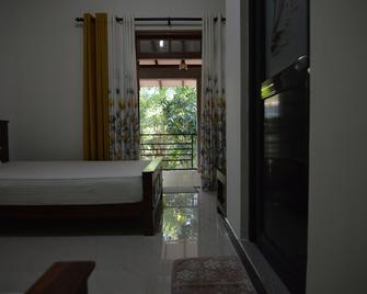 Binara Home Stay -Tourist Lodge - Polonnaruwa - Makuuhuone