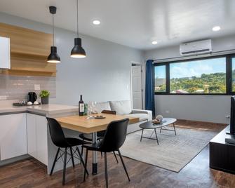 Hotel Tano Guam - טאמונינג - חדר אוכל