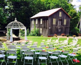 The Falls Inn - Walters Falls - Walters Falls - Building