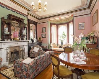 Historic Stannum House - Tenterfield - Dining room