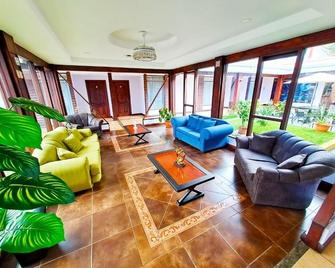 Hotel Alma De Luna - Orosí - Sala de estar