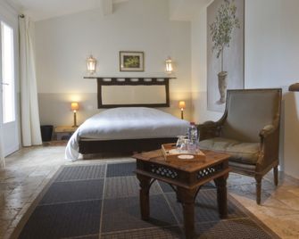 La Bégude Du Pascouren - Tourrettes - Habitación