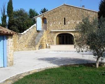 Furnished home in a house with character - Salon-de-Provence - Building