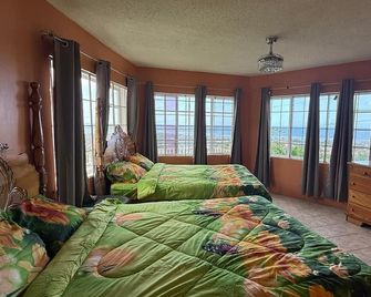 Emerald Sea View - Montego Bay