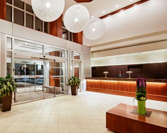 Intercontinental Hotels Suites Hotel Cleveland By IHG - Cleveland - Lobby