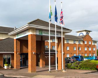 Holiday Inn Express Gloucester - South By IHG - Gloucester - Building
