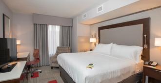 Holiday Inn Hotel & Suites Cincinnati Downtown, An IHG Hotel - Cincinnati - Slaapkamer