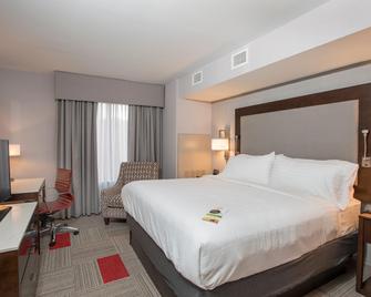 Holiday Inn Hotel & Suites Cincinnati Downtown, An IHG Hotel - Cincinnati - Bedroom
