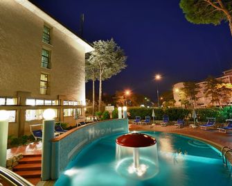 Hotel Vina De Mar - Lignano Sabbiadoro - Piscina